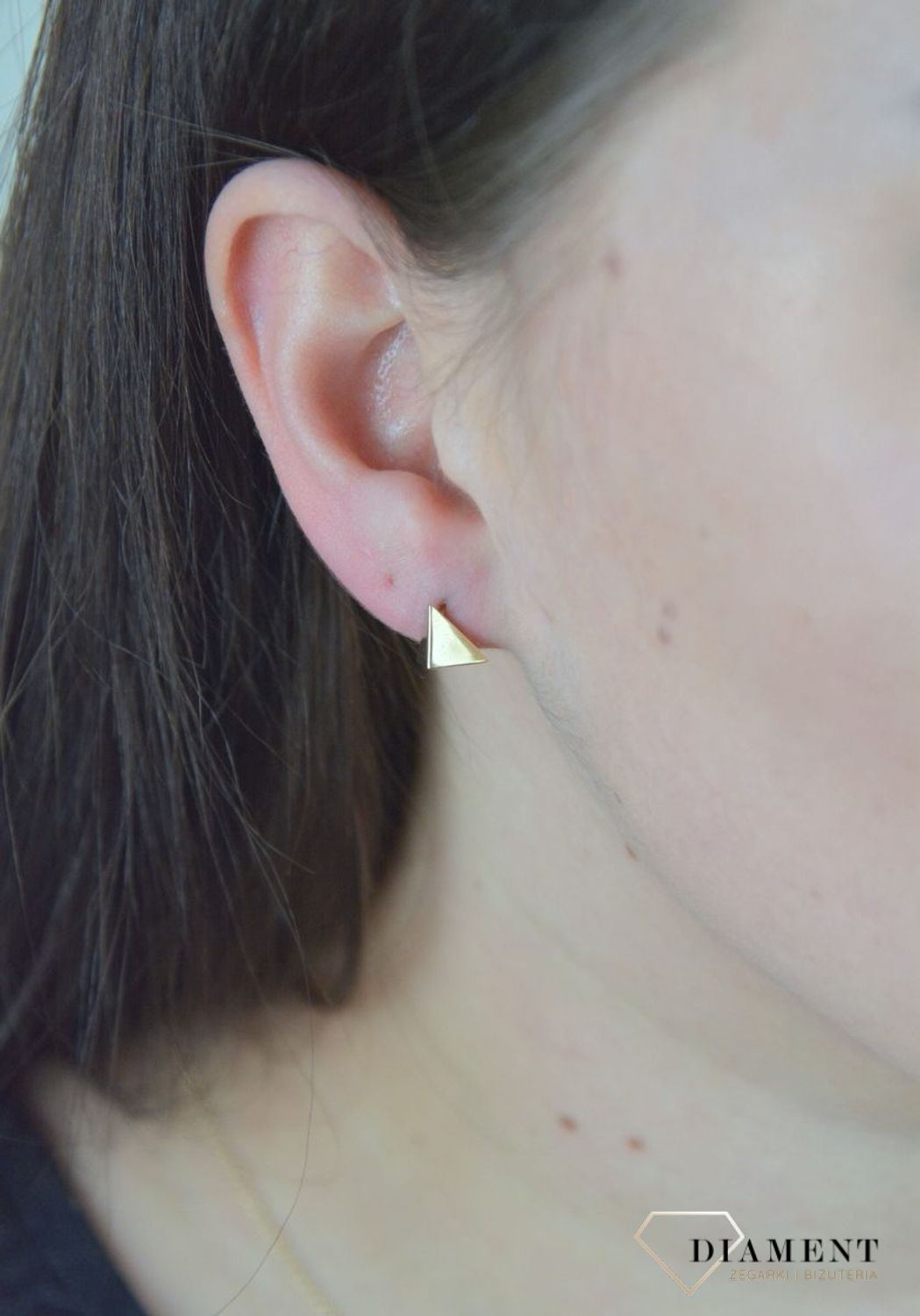 Złote kolczyki na sztyft w kształcie Piramidy 585 Dall Aqua.jpg